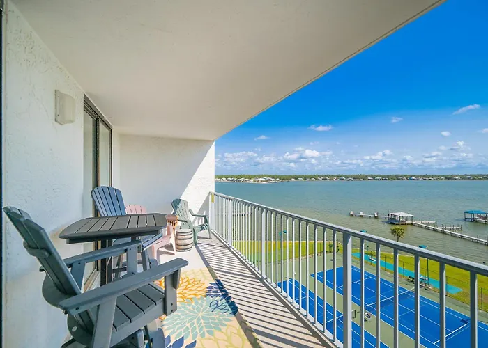 Surf & Racquet 702b Apartment *