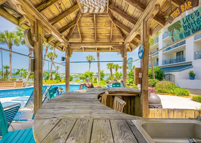 Surf & Racquet 702b Apartment